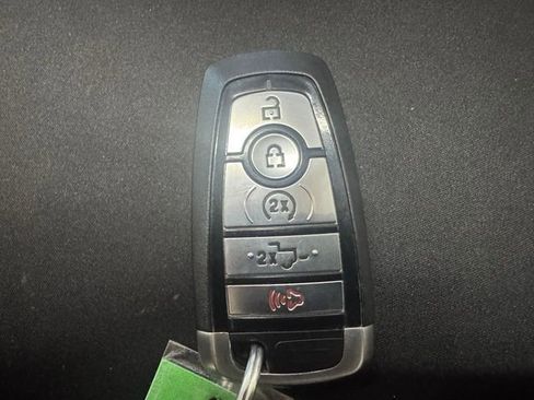 Used 2019 Ford F150 Lariat image 41