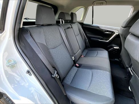 Used 2024 Toyota RAV4 XLE AWD/4WD image 19