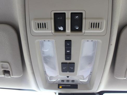 Used 2015 Cadillac SRX Premium FWD image 54