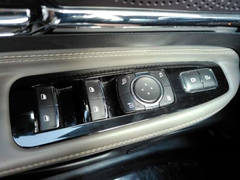 Used 2025 Lincoln Corsair FWD w/ Equipment Group 101A image 36
