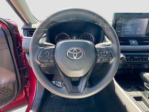 Used 2020 Toyota RAV4 XLE FWD image 11