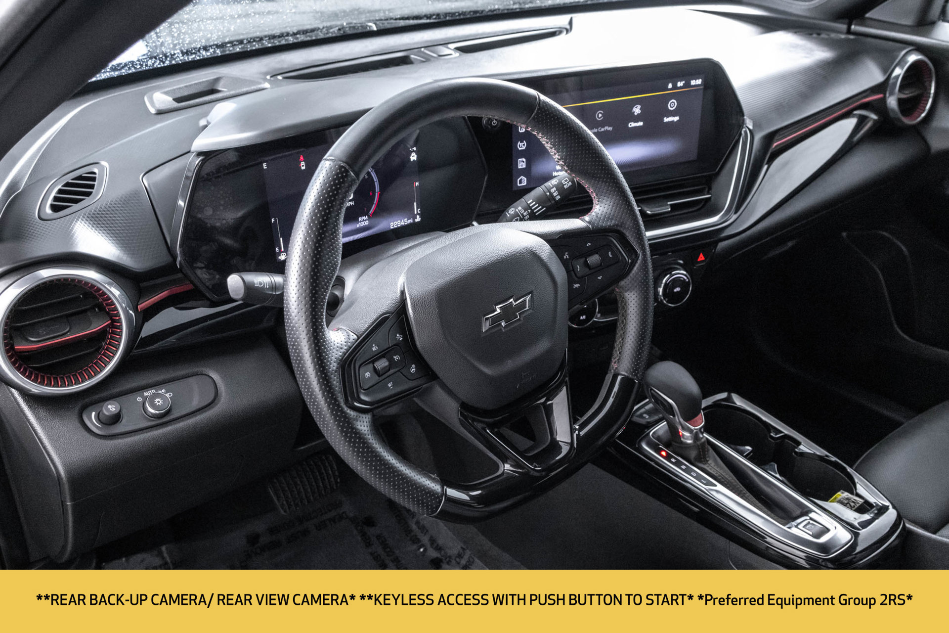 Used 2024 Chevrolet Trax RS w/ Sunroof Package FWD image 5
