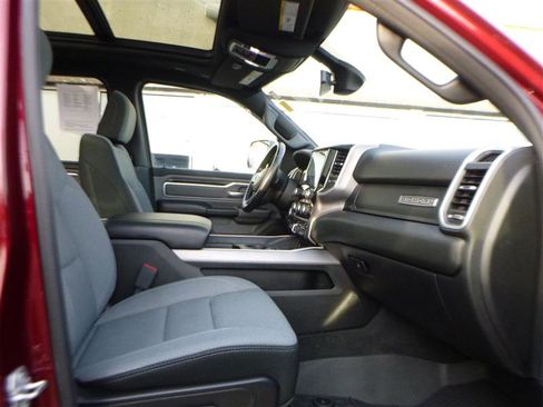 Used 2021 RAM 1500 Big Horn image 9