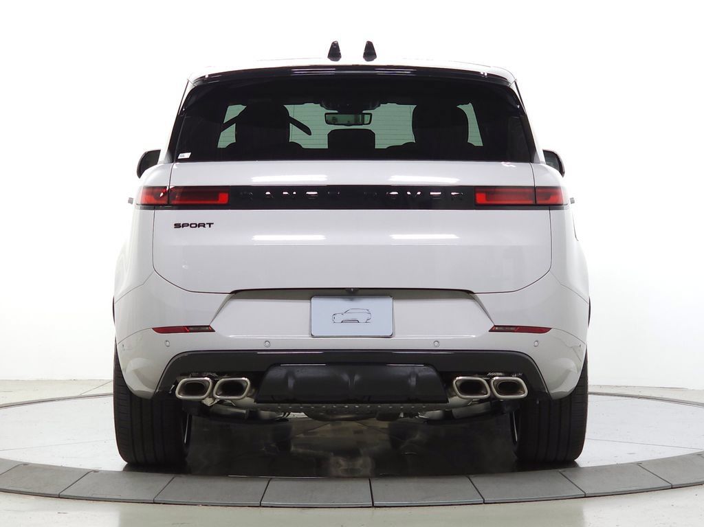 New 2026 Land Rover Range Rover Sport Dynamic SE AWD/4WD image 5