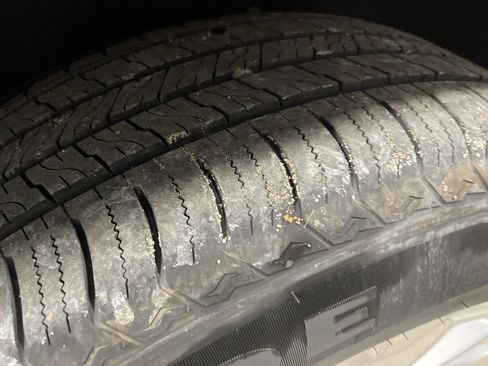 Used 2024 Chevrolet Suburban Premier image 46