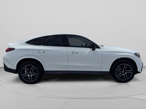 Used 2024 Mercedes-Benz GLC 300 4MATIC image 6