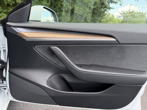 Used 2023 Tesla Model 3 Standard Range RWD image 28