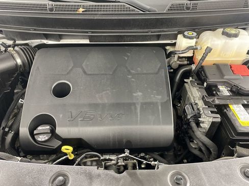 Certified 2022 Buick Enclave Premium w/ Surround and Sites Package image 32