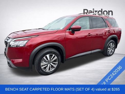 Used 2023 Nissan Pathfinder SL AWD/4WD image 3