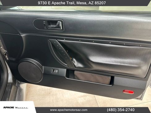 Used 2007 Volkswagen Beetle 2.5 Convertible 2D image 27