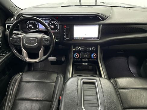 Used 2021 GMC Yukon Denali w/ Denali Premium Package image 26