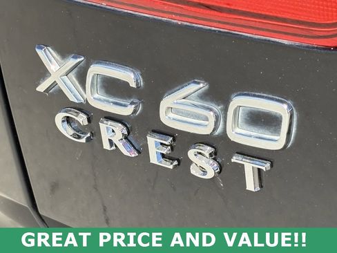 Used 2019 Volvo XC60 T5 Momentum image 12