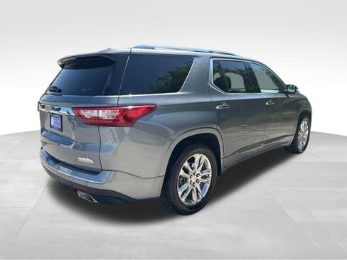 Used 2021 Chevrolet Traverse High Country AWD/4WD image 6