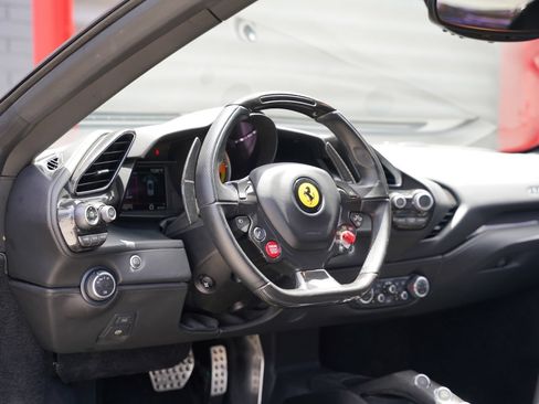 Used 2016 Ferrari 488 Spider RWD image 28
