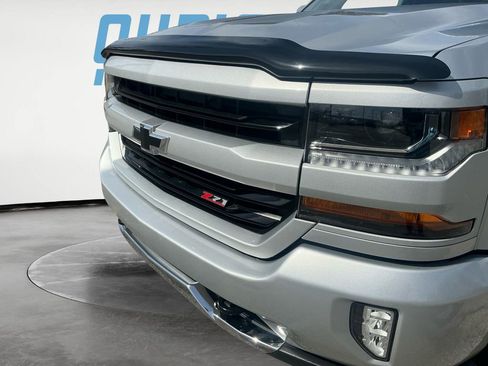 Used 2018 Chevrolet Silverado 1500 LT w/ All Star Edition image 22