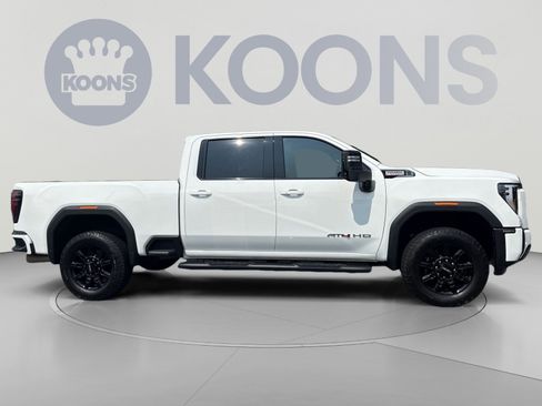 Used 2026 GMC Sierra 2500 AT4 AWD/4WD image 8