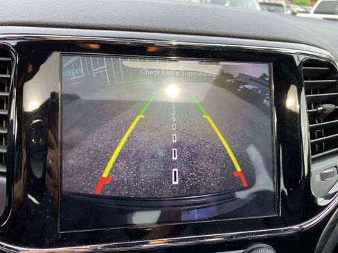 Used 2020 Jeep Grand Cherokee Altitude AWD/4WD image 13