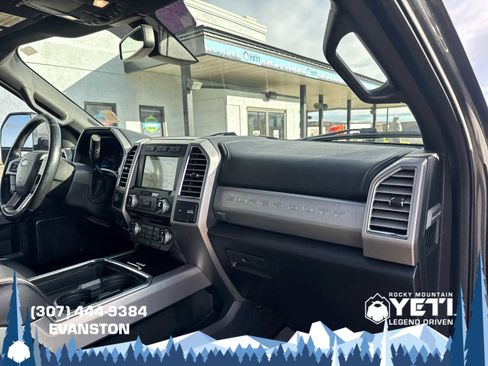 Used 2017 Ford F350 Platinum w/ Platinum Ultimate Package image 13