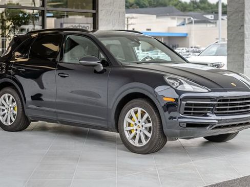 Used 2019 Porsche Cayenne image 4