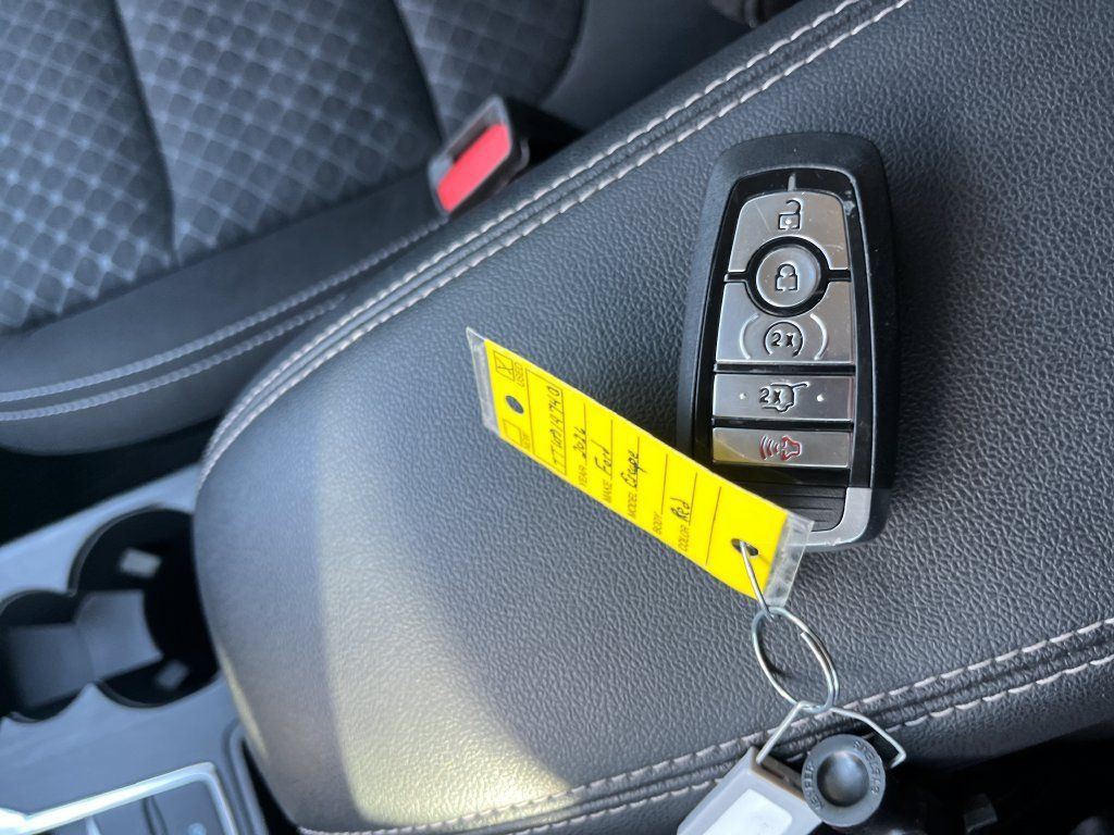 Used 2026 Ford Escape Active w/ Tech Pack #1 FWD image 26