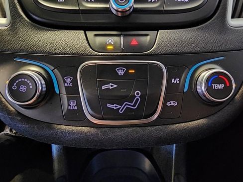 Certified 2022 Chevrolet Malibu LS image 24