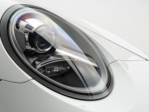 Used 2018 Porsche 911 Carrera image 58