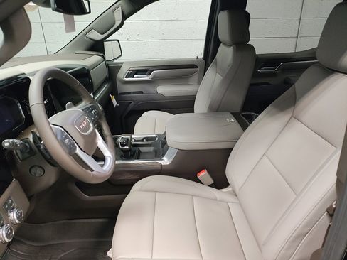 New 2026 GMC Sierra 1500 SLT w/ SLT Premium Plus Package image 23