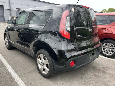 Used 2017 Kia Soul FWD image 3