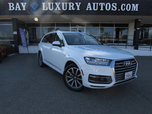 Used 2017 Audi Q7 3.0T Premium Plus image 1