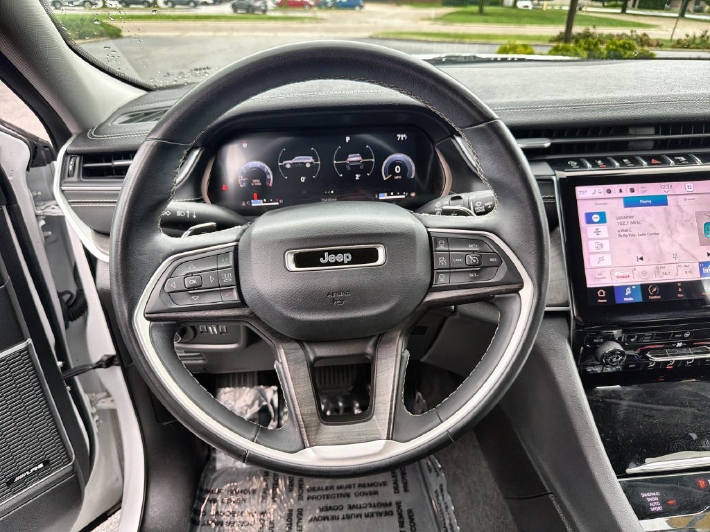 Used 2021 Jeep Grand Cherokee L Limited AWD/4WD image 11