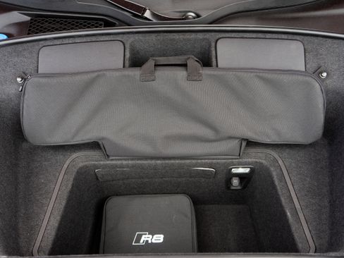 Used 2017 Audi R8 V10 image 67