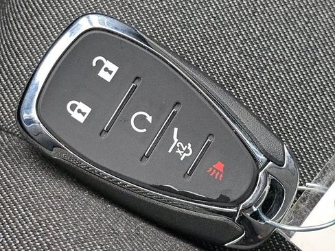 Used 2020 Chevrolet Equinox LT FWD image 35