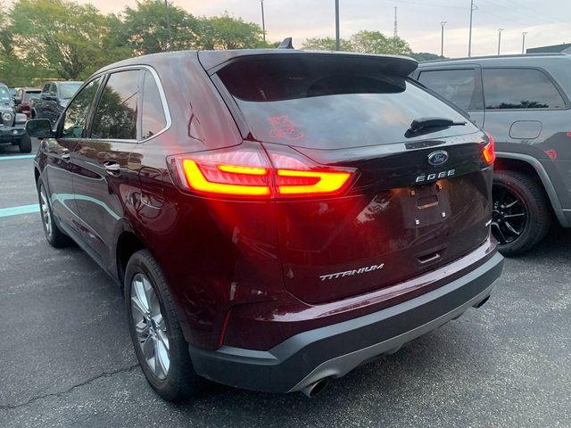 Used 2022 Ford Edge Titanium w/ Equipment Group 301A AWD/4WD image 2