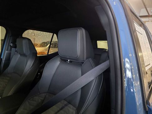 Certified 2025 Toyota 4Runner TRD Off-Road Premium image 26