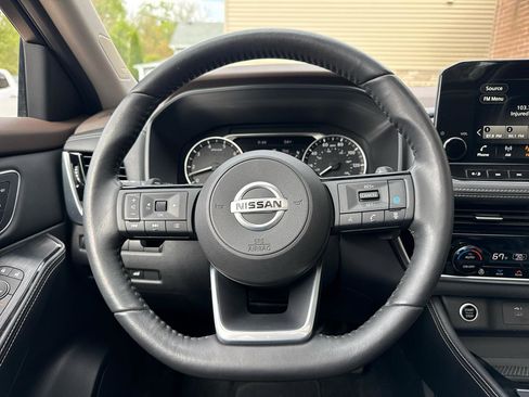 Used 2021 Nissan Rogue SL w/ Premium Package AWD/4WD image 7