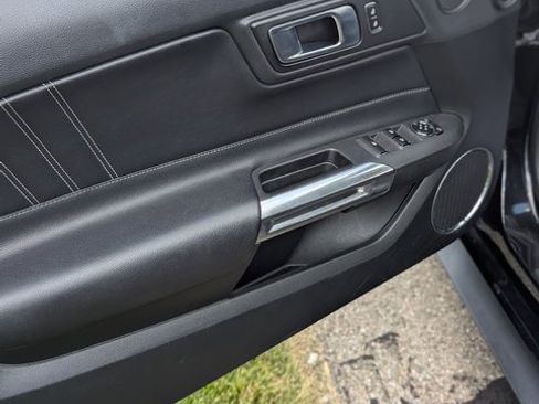 Used 2023 Ford Mustang Premium image 10