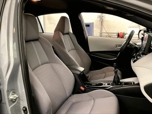 Used 2022 Toyota Corolla SE image 7