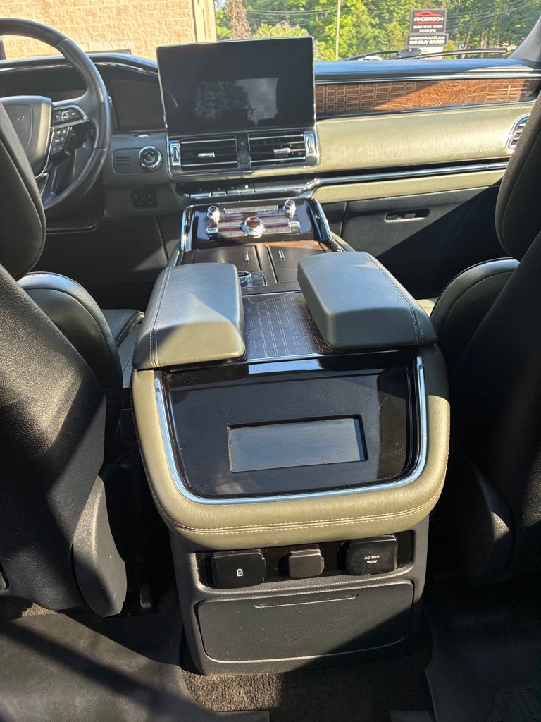 Used 2022 Lincoln Navigator Black Label AWD/4WD image 24