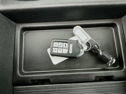 Certified 2023 Honda Odyssey Sport image 19