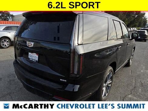 Used 2025 Cadillac Escalade Sport w/ Touring Package image 4