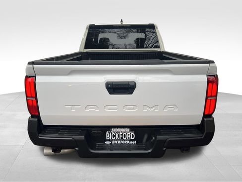 Used 2024 Toyota Tacoma SR image 6
