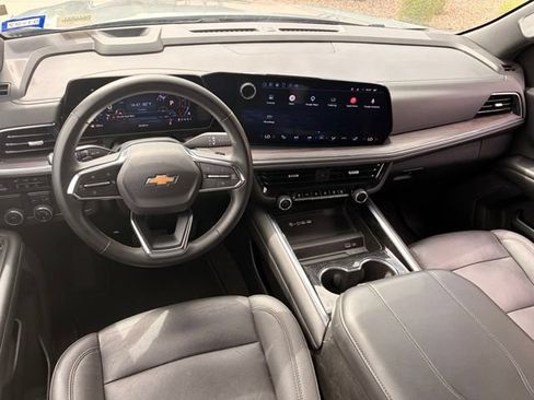 Used 2025 Chevrolet Tahoe LT RWD image 15
