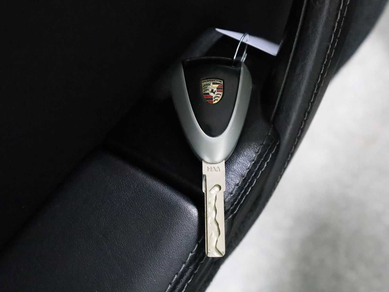 Used 2005 Porsche 911 Carrera S RWD image 41