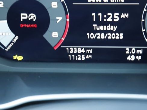 Used 2025 Audi Q3 2.0T Premium image 31