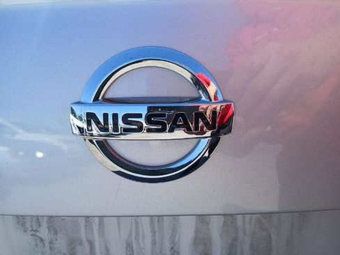 Certified 2020 Nissan Versa S FWD image 4
