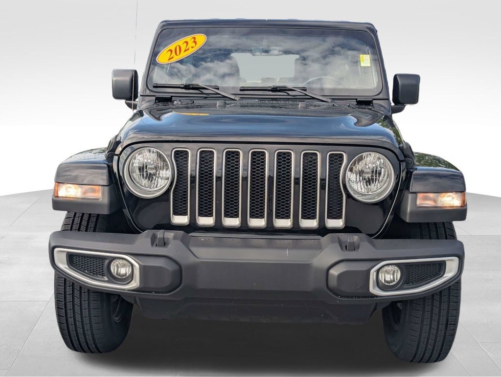Used 2023 Jeep Wrangler Unlimited Sahara w/ Cold Weather Group AWD/4WD image 8