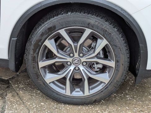 Used 2024 Acura MDX FWD w/ Technology Package image 11