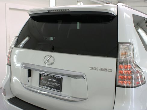 Used 2014 Lexus GX 460 image 19