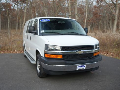 Used 2023 Chevrolet Express 2500 w/ Driver Convenience Package image 2