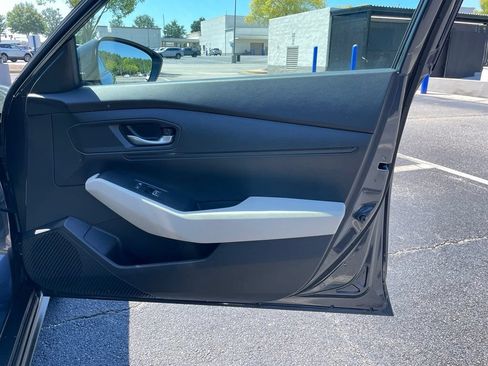 Used 2025 Honda Accord LX image 29